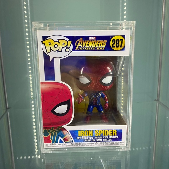 4mm acrylic funko pop case protector with magnetic lid - Picture 3 of 6